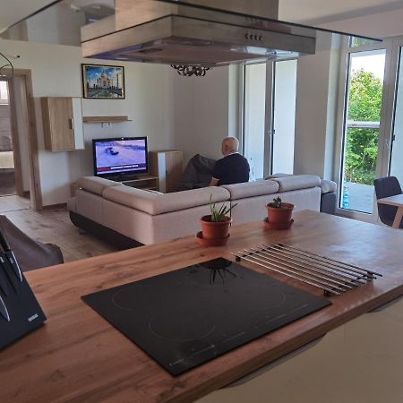 Sunset House Piestany Cervena Veza Leilighet Banka Eksteriør bilde