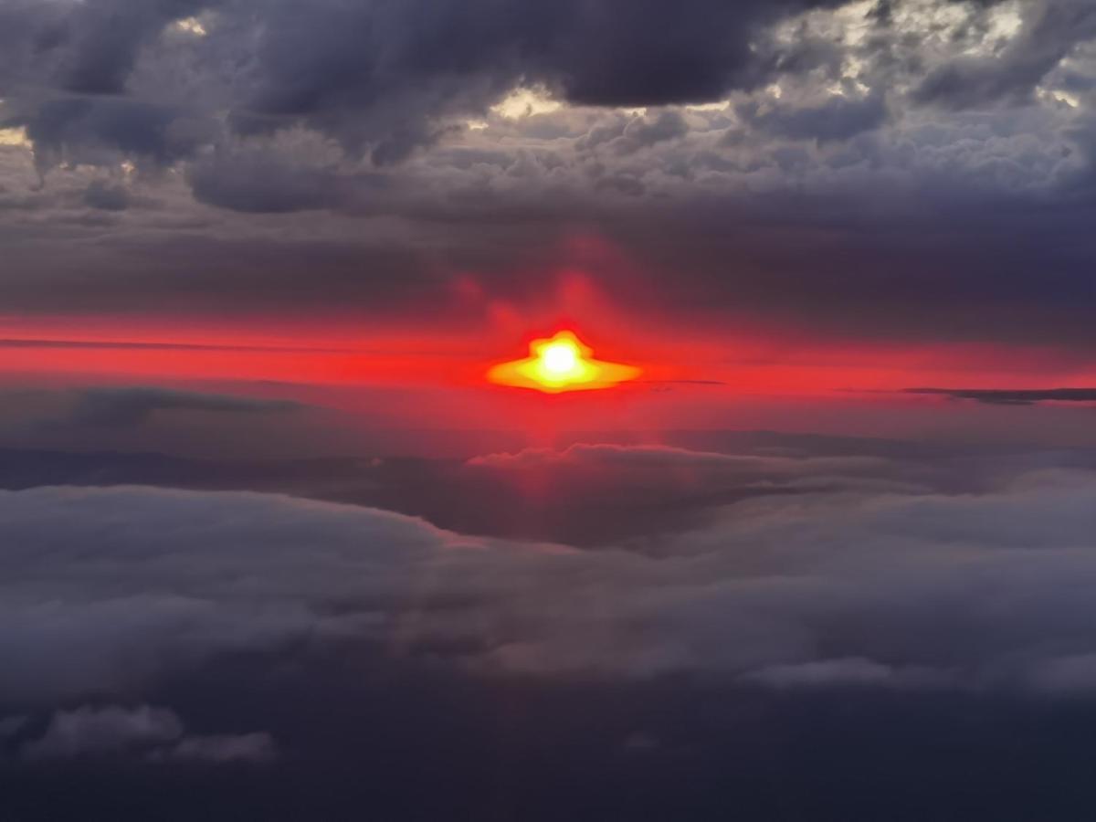Sunset House Piestany Cervena Veza Leilighet Banka Eksteriør bilde