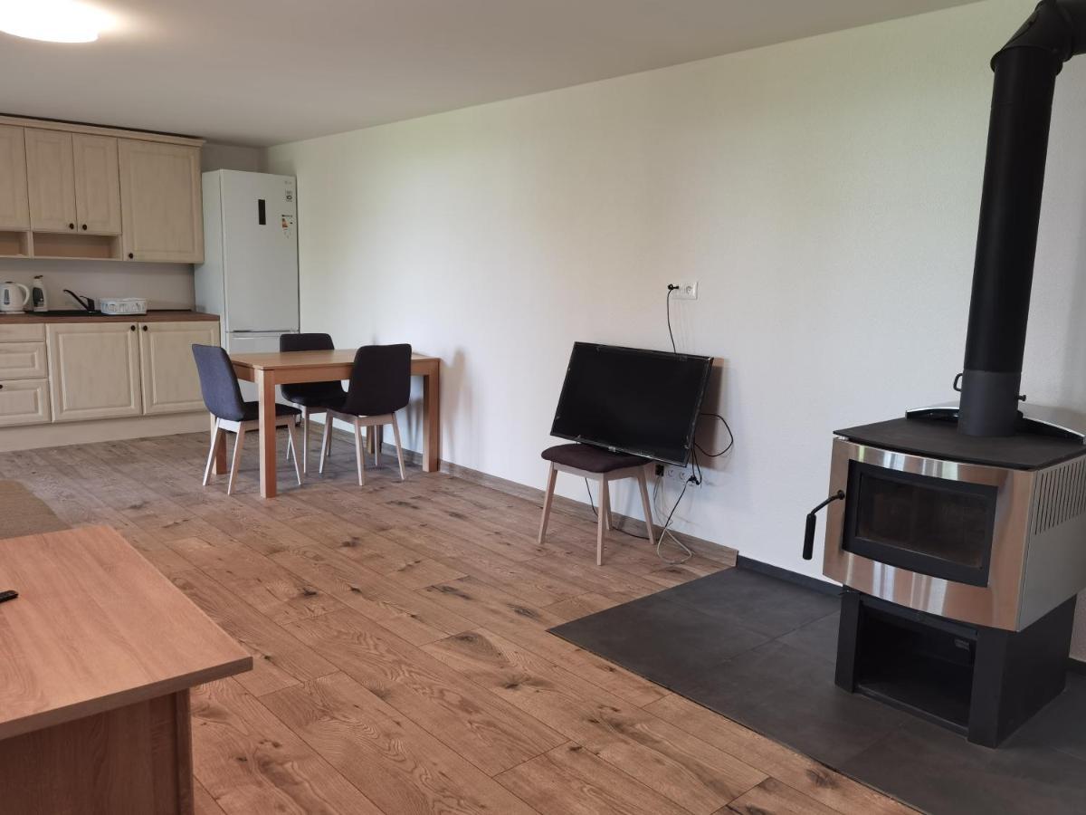 Sunset House Piestany Cervena Veza Leilighet Banka Eksteriør bilde