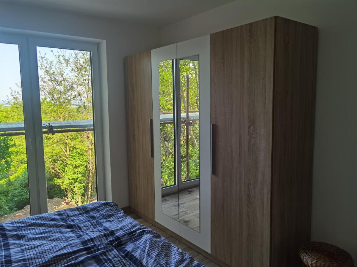 Sunset House Piestany Cervena Veza Leilighet Banka Eksteriør bilde